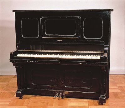 ヤマハ最古のピアノ「カメンモデル」